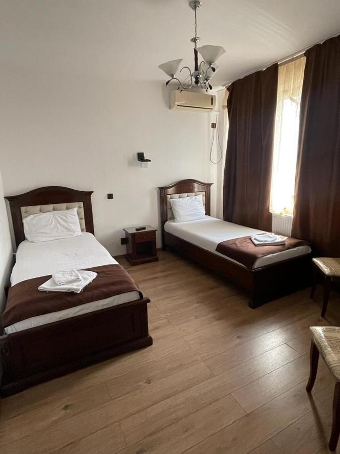 Hotel Hanu Lui Gica Spa à Satu Mare Extérieur photo